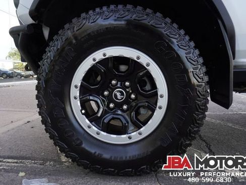 Used 2023 Ford Bronco Big Bend w/ Sasquatch Package AWD/4WD image 29