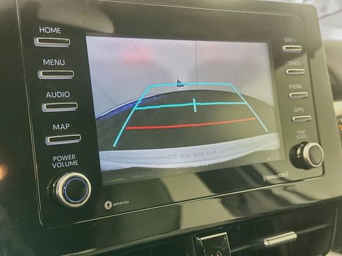 Used 2022 Toyota Camry LE FWD image 21