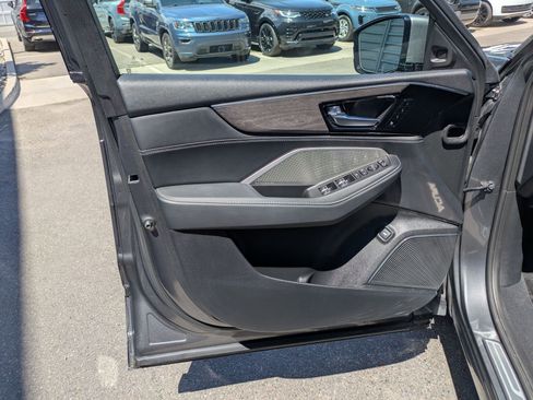 Used 2023 Acura MDX SH-AWD w/ Advance Package image 12