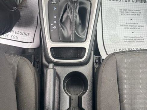 Used 2021 Hyundai Venue SE image 17