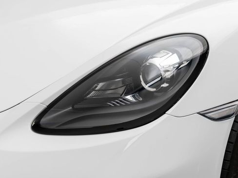 Used 2018 Porsche 718 Cayman image 39