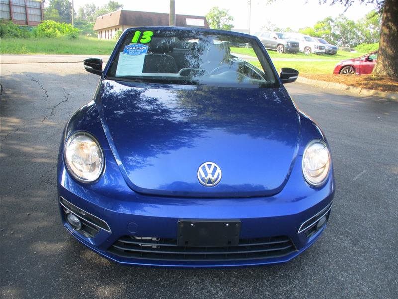 Used 2013 Volkswagen Beetle 2.0T FWD image 2