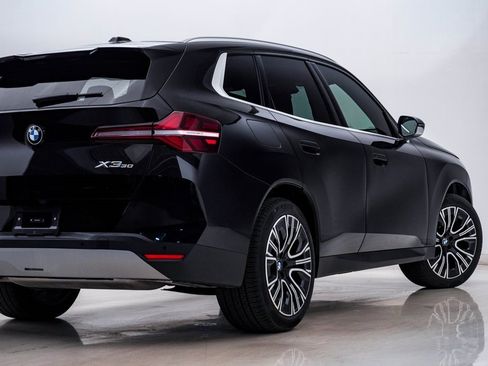 Used 2025 BMW X3 xDrive30i w/ Convenience Package image 10