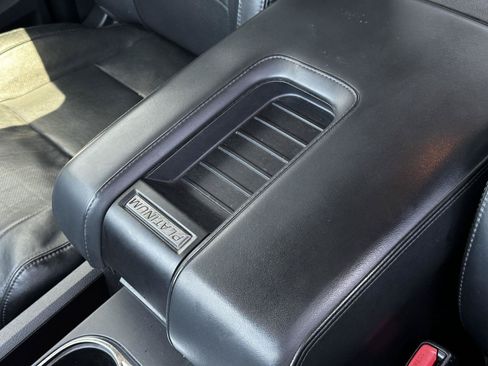 Used 2015 Toyota Tundra Platinum AWD/4WD image 16