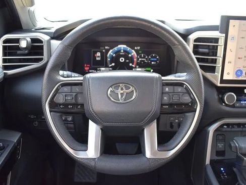 Used 2024 Toyota Tundra Limited AWD/4WD image 15