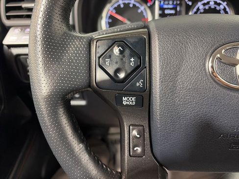 Used 2023 Toyota 4Runner TRD Off-Road Premium AWD/4WD image 28