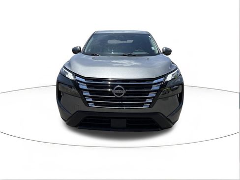 Used 2024 Nissan Rogue SV FWD image 8