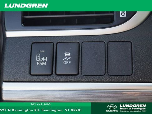 Used 2013 Toyota Camry LE image 26