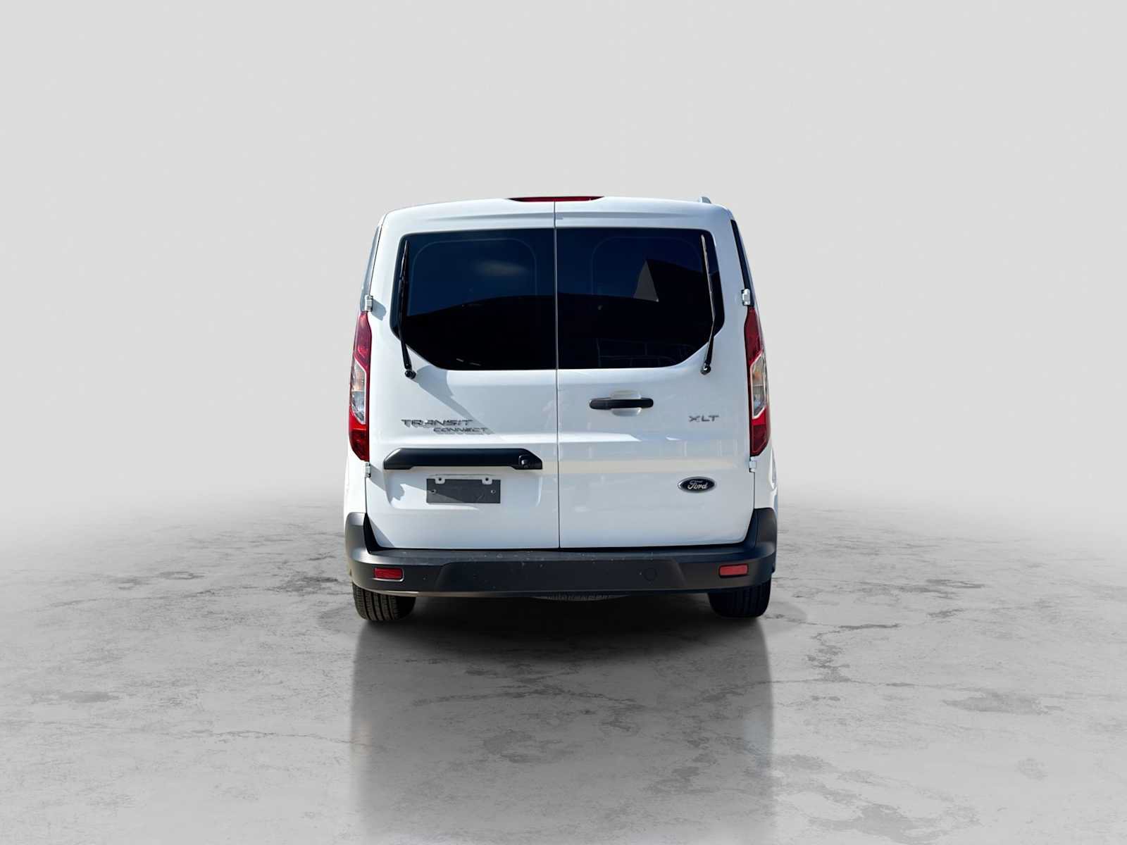 Used 2023 Ford Transit Connect XLT FWD image 5