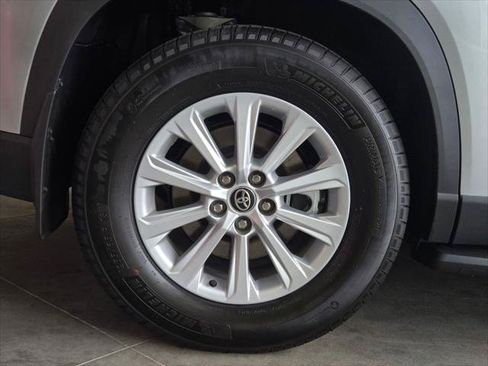 Certified 2026 Toyota Grand Highlander FWD image 5