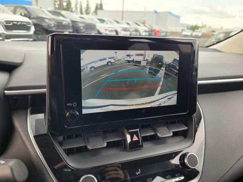 Used 2024 Toyota Corolla LE image 17