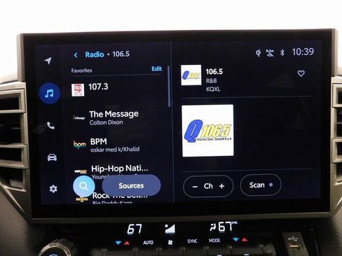 Used 2025 Toyota Tundra Limited image 36