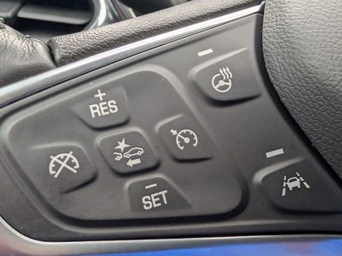 Used 2022 Chevrolet Equinox LT FWD image 17
