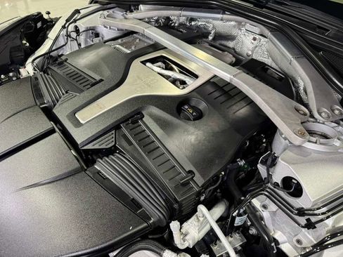 Used 2021 Aston Martin DBX image 47