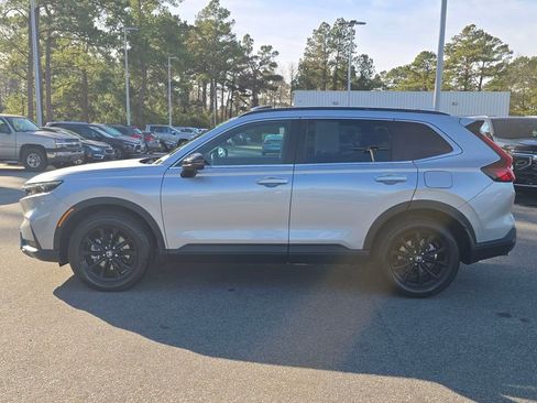 Used 2025 Honda CR-V Sport image 2