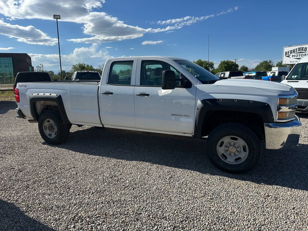 Used 2015 Chevrolet Silverado 2500 W/T AWD/4WD image 46