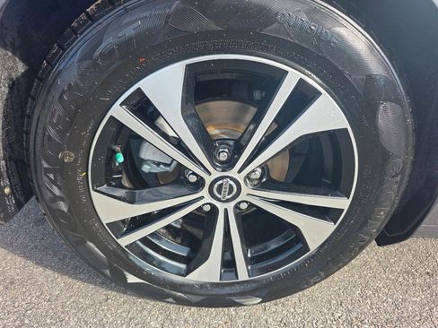 Used 2022 Nissan Sentra SV image 22