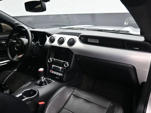 Used 2016 Ford Mustang GT Premium w/ Equipment Group 401A RWD image 42