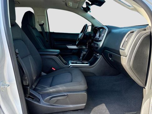 Used 2020 Chevrolet Colorado LT w/ Safety Package image 29