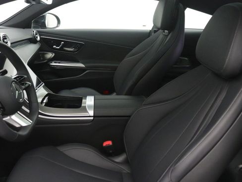 Certified 2026 Mercedes-Benz CLE 300 4MATIC Coupe image 33