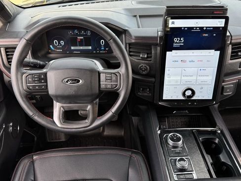 Used 2023 Ford Expedition Max Limited image 12