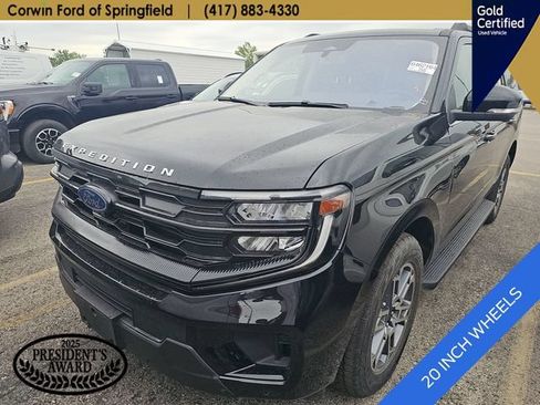Used 2025 Ford Expedition Active AWD/4WD image 11