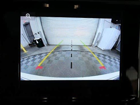 Used 2024 Jeep Grand Cherokee Altitude image 5