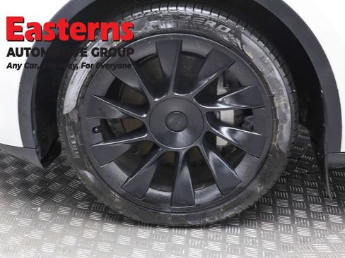 Used 2021 Tesla Model Y Long Range image 29