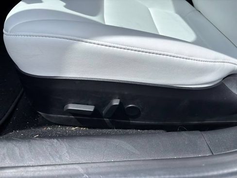 Used 2018 Tesla Model 3 Long Range AWD/4WD image 26