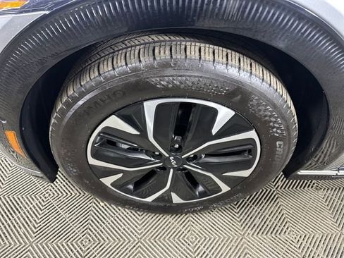 Used 2022 Kia EV6 Wind w/ Wind Technology Package image 10