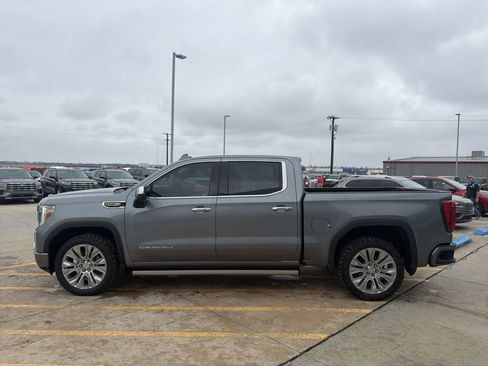 Used 2022 GMC Sierra 1500 Denali w/ Denali Reserve Package image 4