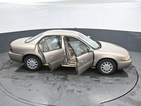 Used 2000 Buick Century Custom w/ Premium Opt Pkg image 44