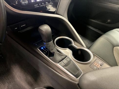 Used 2022 Toyota Camry LE w/ Cold Weather Package image 20