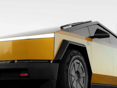 Used 2025 Tesla Cybertruck AWD Crew Cab image 27