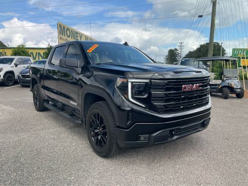 Used 2026 GMC Sierra 1500 Elevation w/ Elevation Select Package AWD/4WD image 3