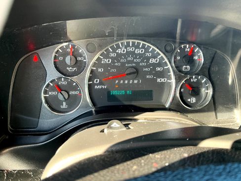 Used 2017 GMC Savana 2500 Extended image 11