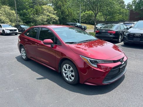 Used 2024 Toyota Corolla LE FWD image 1