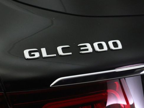 Certified 2022 Mercedes-Benz GLC 300 image 19