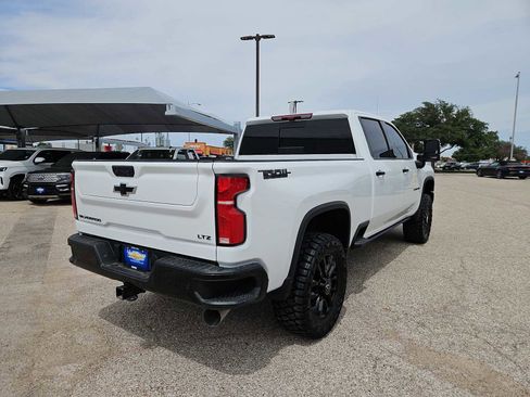 Used 2026 Chevrolet Silverado 2500 LTZ w/ Trail Boss Package AWD/4WD image 8