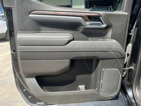 Used 2025 GMC Sierra 1500 SLT AWD/4WD image 29