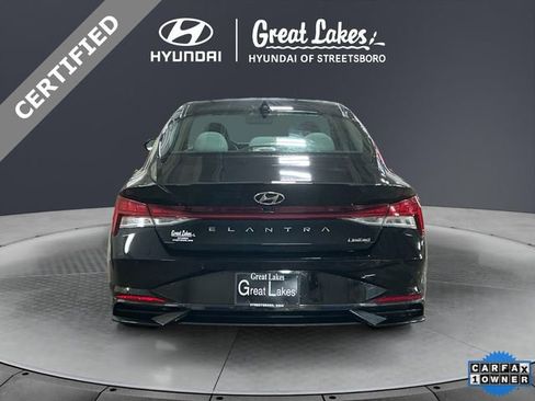 Certified 2023 Hyundai Elantra Limited w/ Preferred Accessory Package image 4
