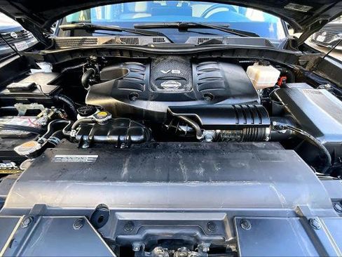 Certified 2023 Nissan Armada Platinum image 30