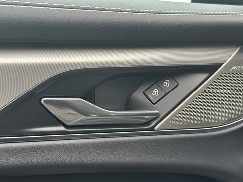 Used 2024 Jaguar F-PACE R-Dynamic S image 18