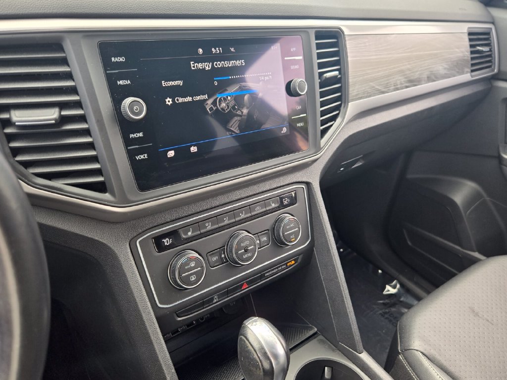 Used 2020 Volkswagen Atlas Cross Sport SE w/ Towing Package FWD image 22