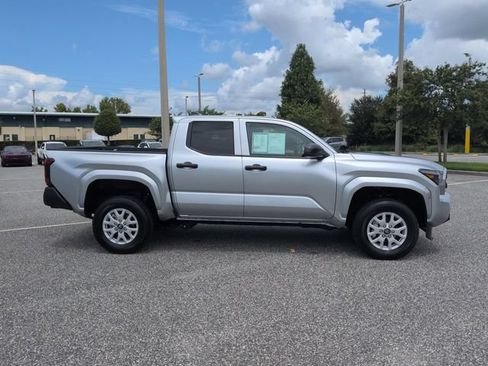 Used 2025 Toyota Tacoma SR RWD image 3