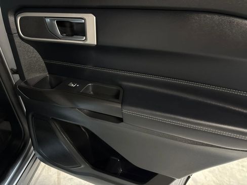 Used 2020 Ford Explorer XLT w/ Equipment Group 202A image 46