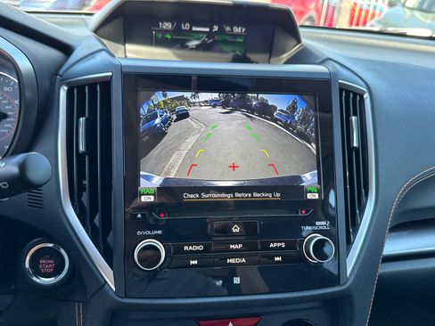 Certified 2022 Subaru Crosstrek 2.5i Limited w/ Moonroof Package 2 image 19