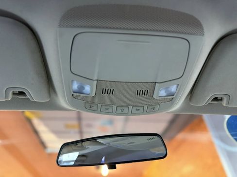 Used 2017 Ford Fusion SE w/ Equipment Group 201A image 44