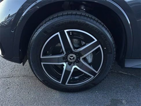 New 2026 Mercedes-Benz GLC 300 4MATIC image 9
