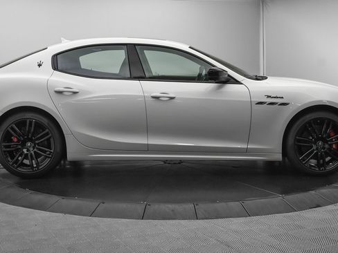 New 2024 Maserati Ghibli Modena image 10